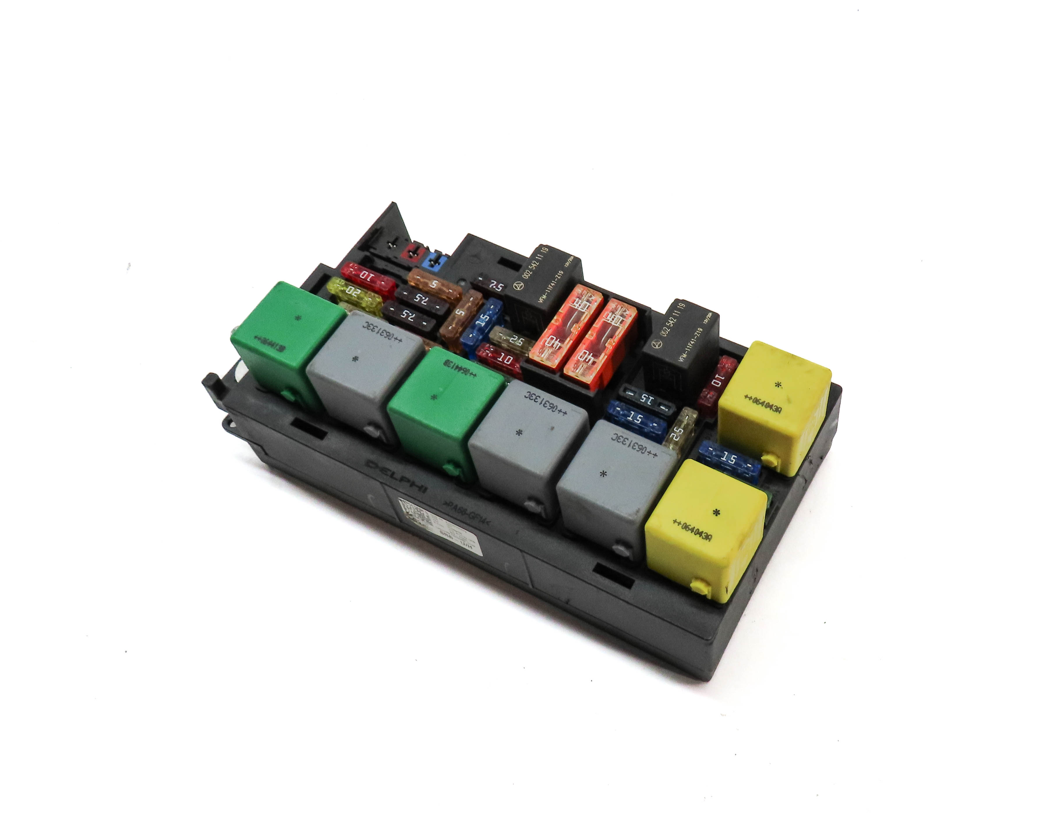 2007 MERCEDES ML320 (W164) 3.0L DIESEL (OM642) ENGINE BAY FUSE RELAY BOX — exact item pictured